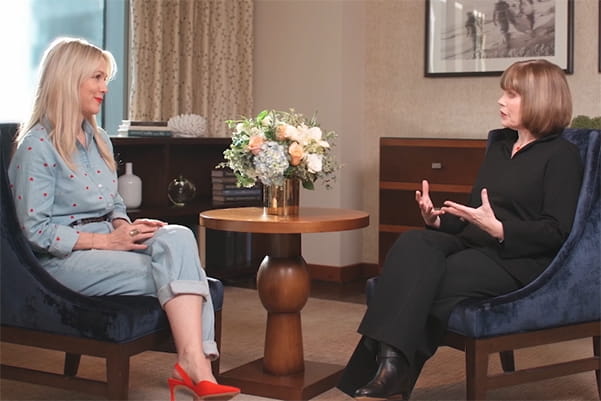 Jennie Garth and Nancy Brown interview video screenshot