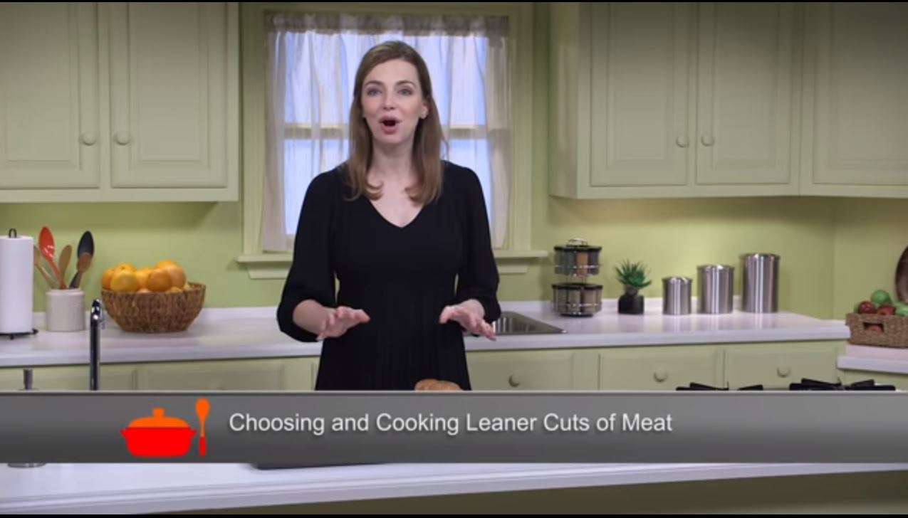El programa Simple Cooking with Heart de la American Heart Association le enseña a elegir cortes de carne más magros.